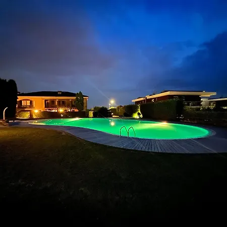 Apartment And Pool Castion Veronese