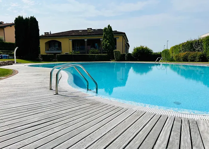 And Pool Castion Veronese